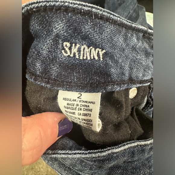 American Eagle Distressed Skinny Jeans - Picture 6 of 8